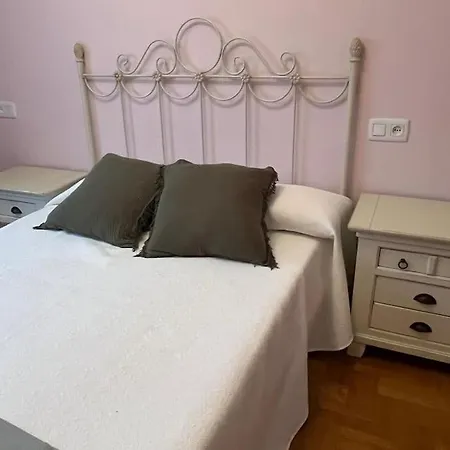 Apartamento El Parque Apartment *
